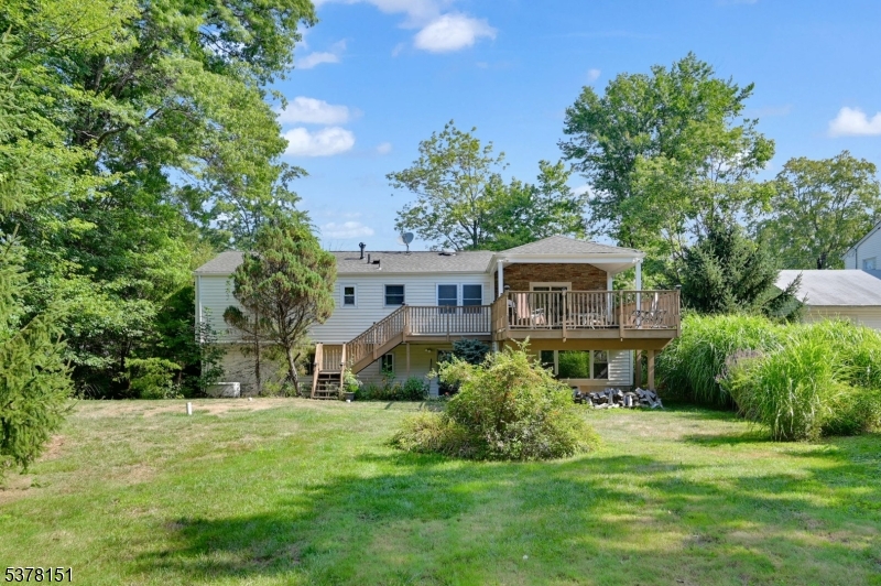 145 Mountain Cir