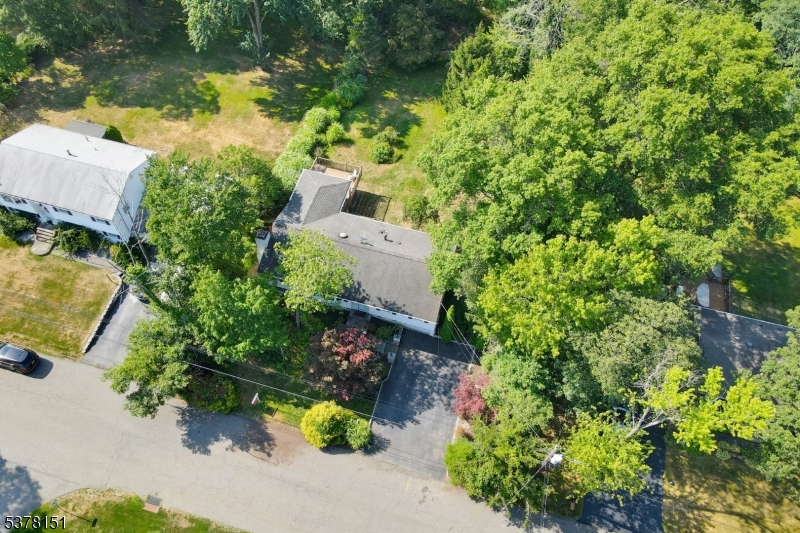 145 Mountain Cir