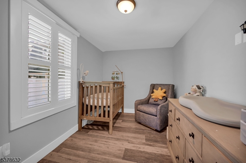 574 Warwick Tpke