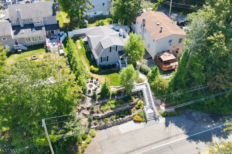 574 Warwick Tpke
