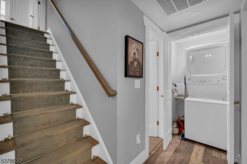574 Warwick Tpke