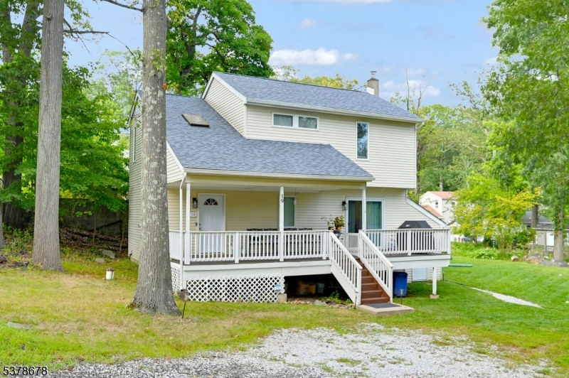 19 Northwestern Way