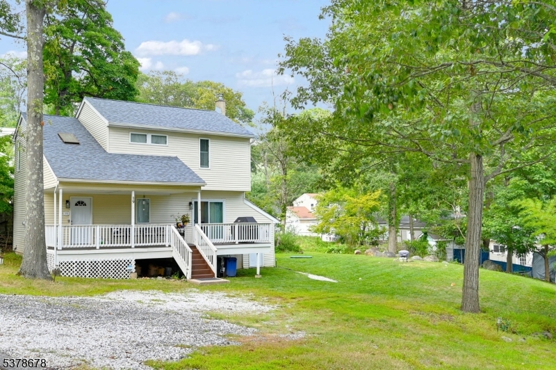 19 Northwestern Way