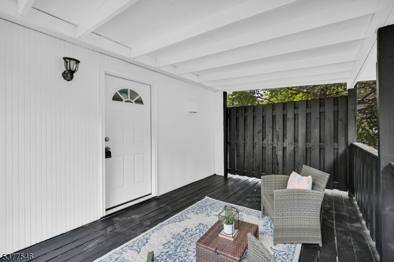 7 Wayside Rd
