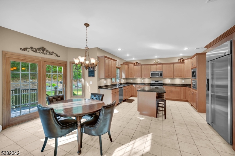 47 Christine Ct
