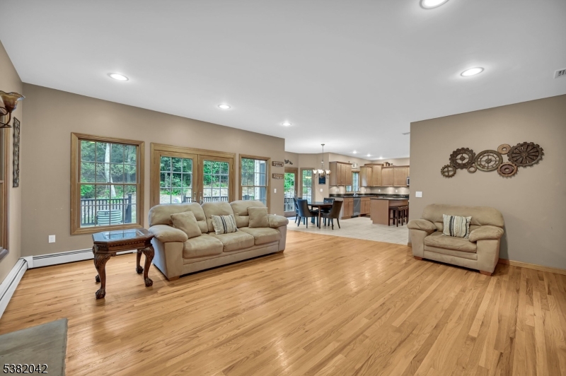 47 Christine Ct