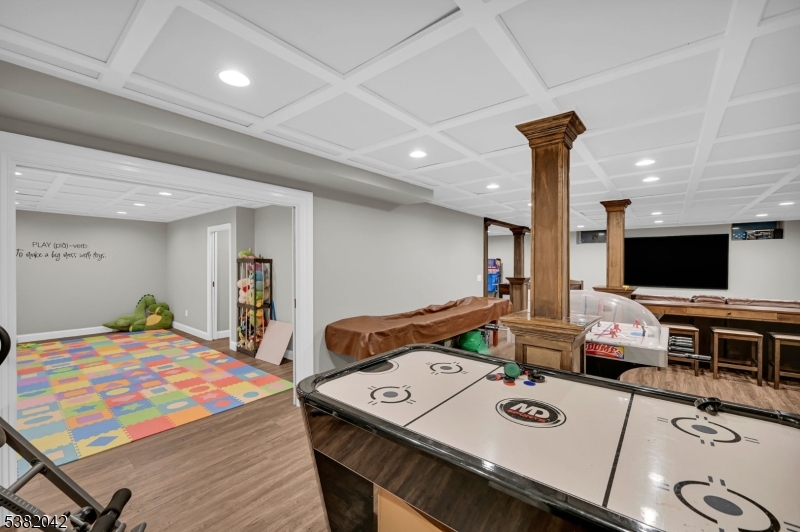 47 Christine Ct