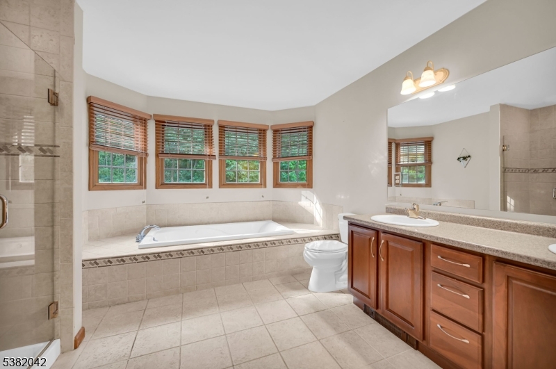 47 Christine Ct