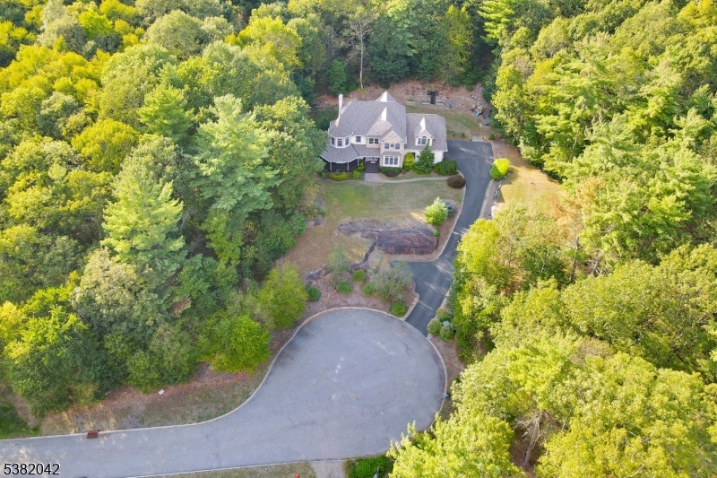 47 Christine Ct