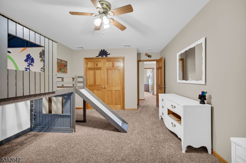 47 Christine Ct