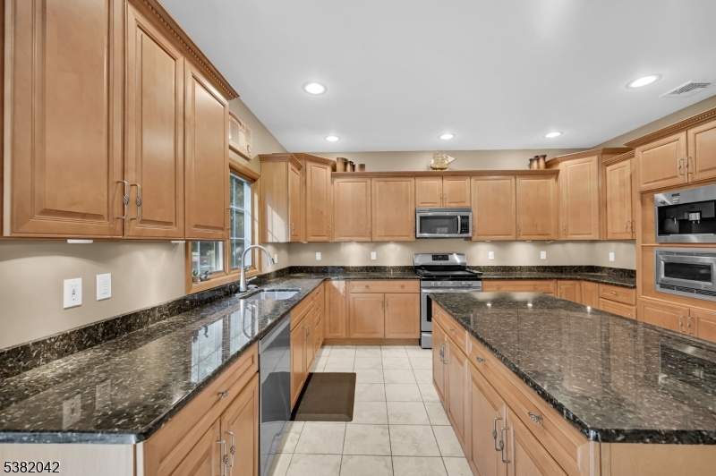 47 Christine Ct