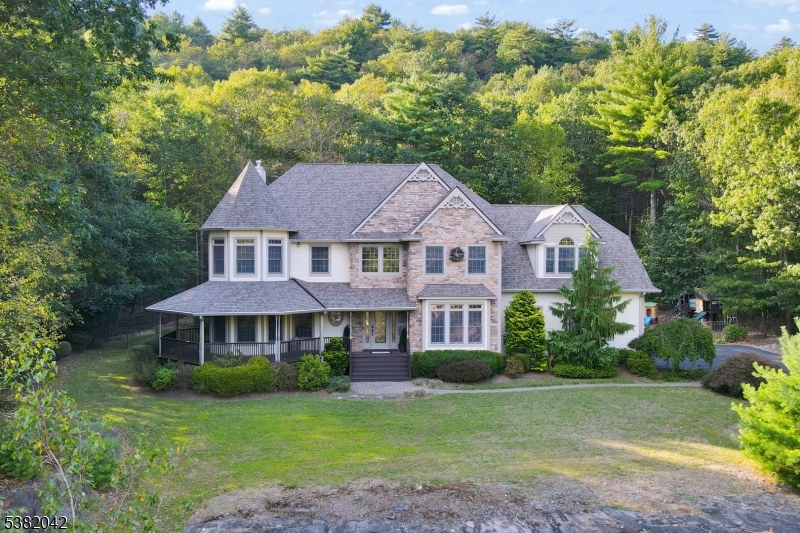 47 Christine Ct