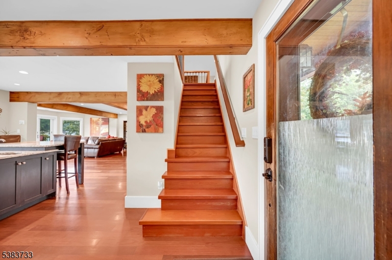 10 Van Orden Ln