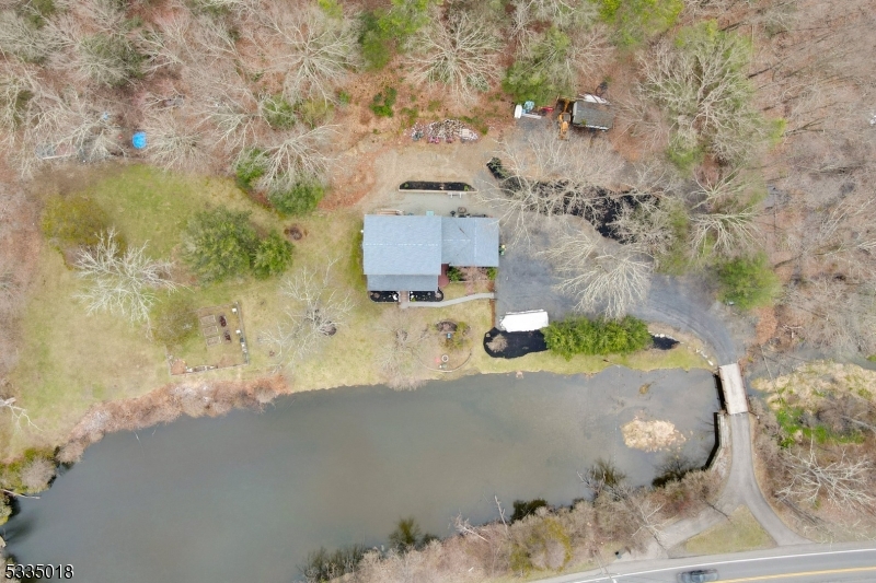 1285 Lakes Rd