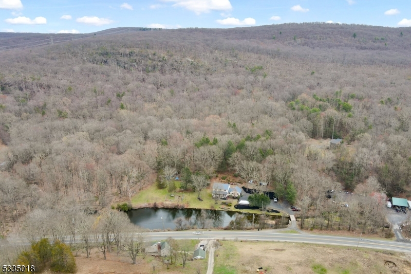 1285 Lakes Rd