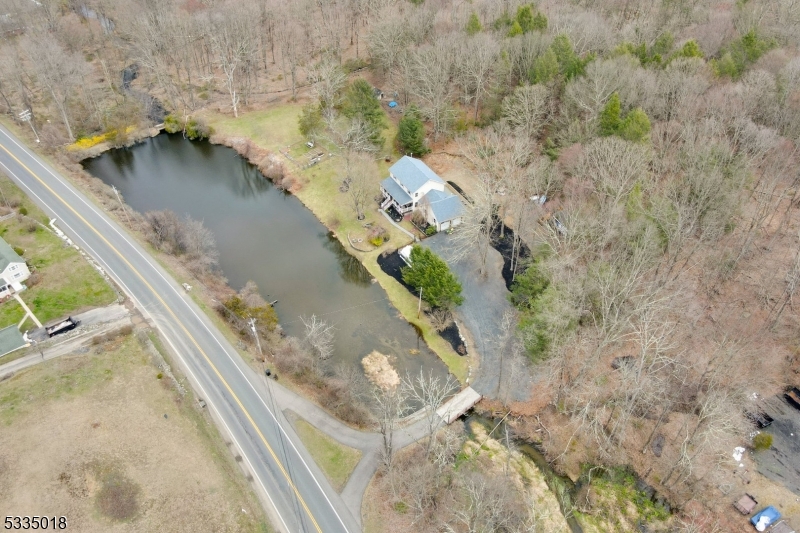 1285 Lakes Rd