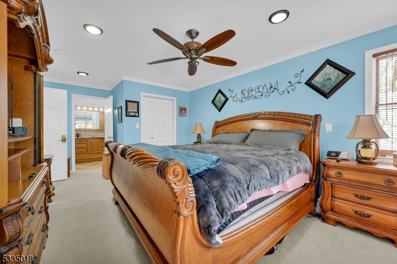 1285 Lakes Rd