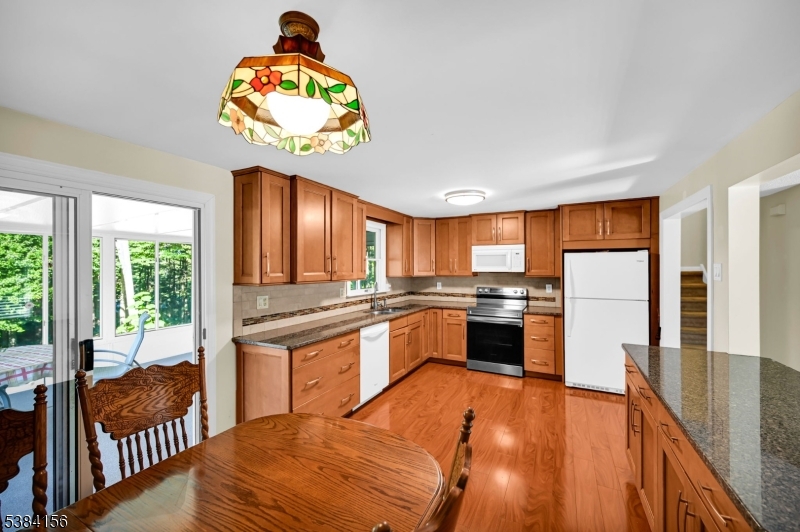 15 Alps Rd