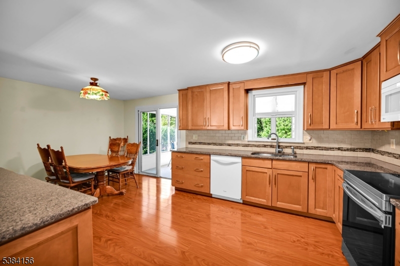 15 Alps Rd