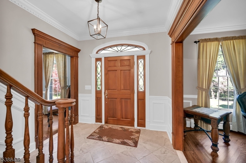 16 Pond View Dr