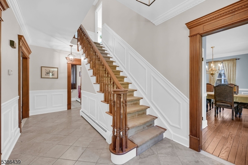 16 Pond View Dr