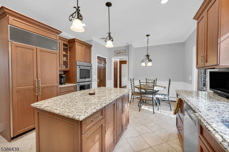 16 Pond View Dr