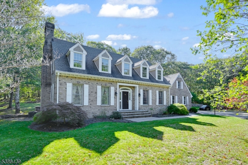 16 Pond View Dr