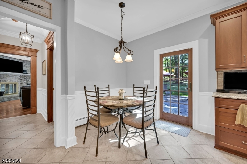 16 Pond View Dr