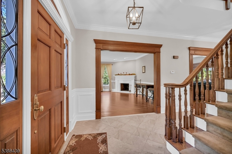16 Pond View Dr