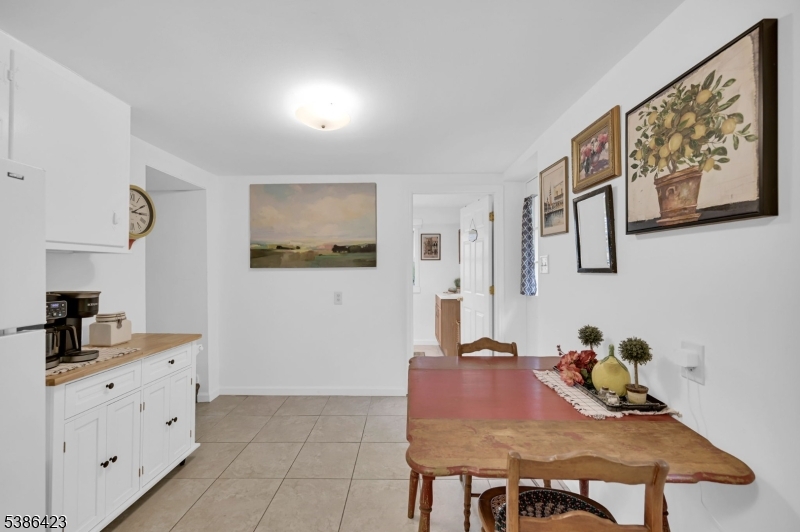 92 Lakeview Ter