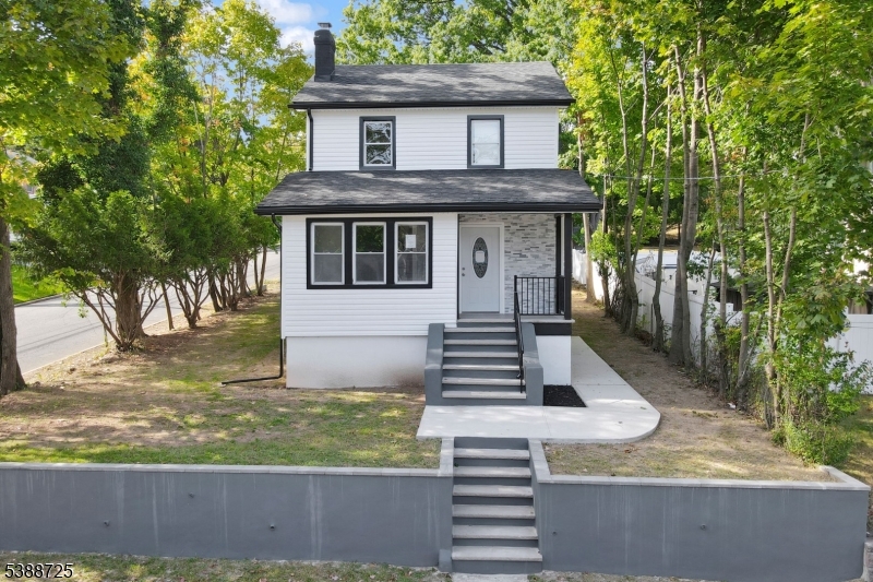 1470 Gaylord Ter