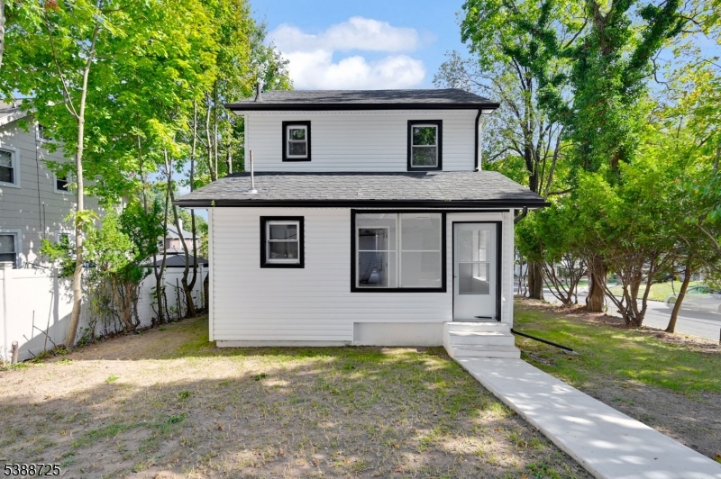 1470 Gaylord Ter