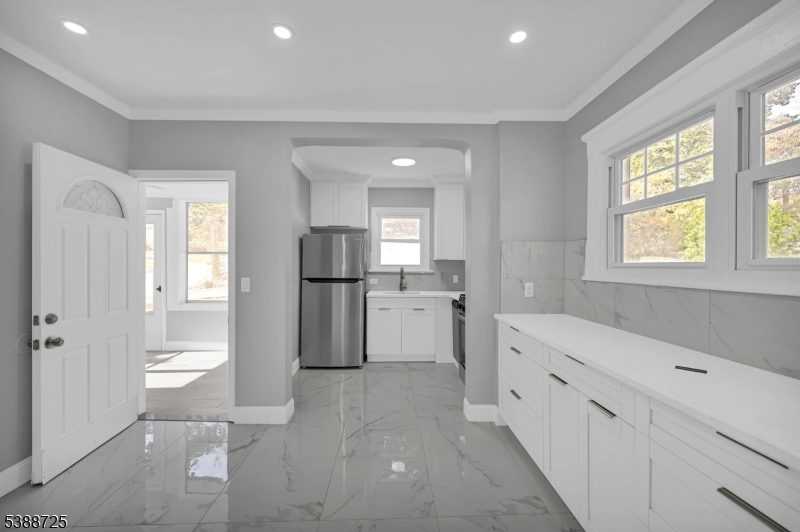 1470 Gaylord Ter
