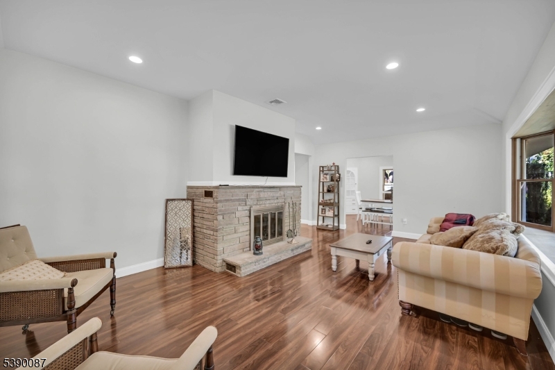 32 Wanaque Rd