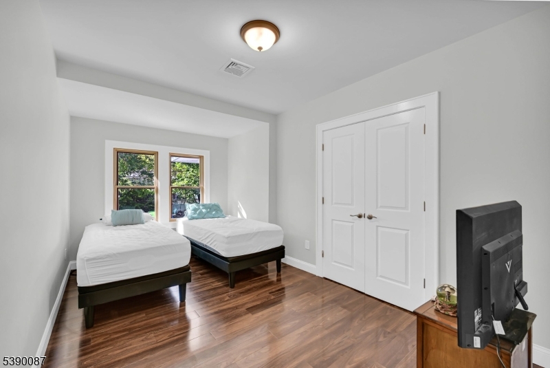 32 Wanaque Rd