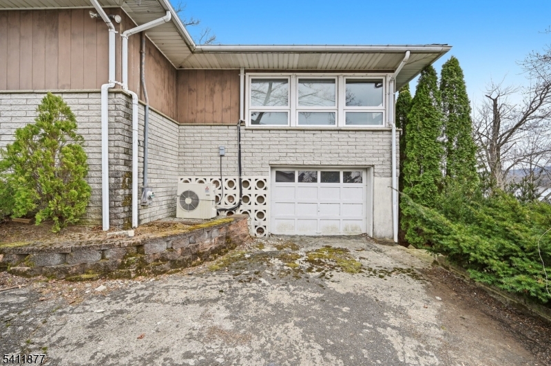 108 Long Pond Rd