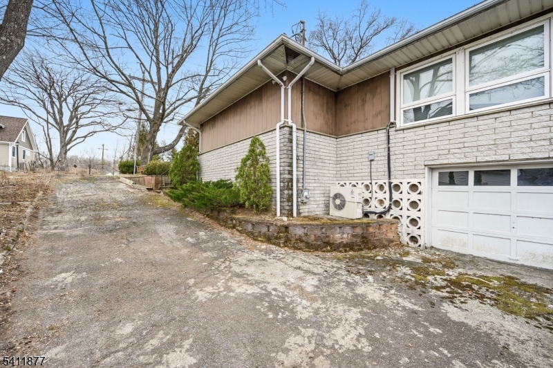 108 Long Pond Rd