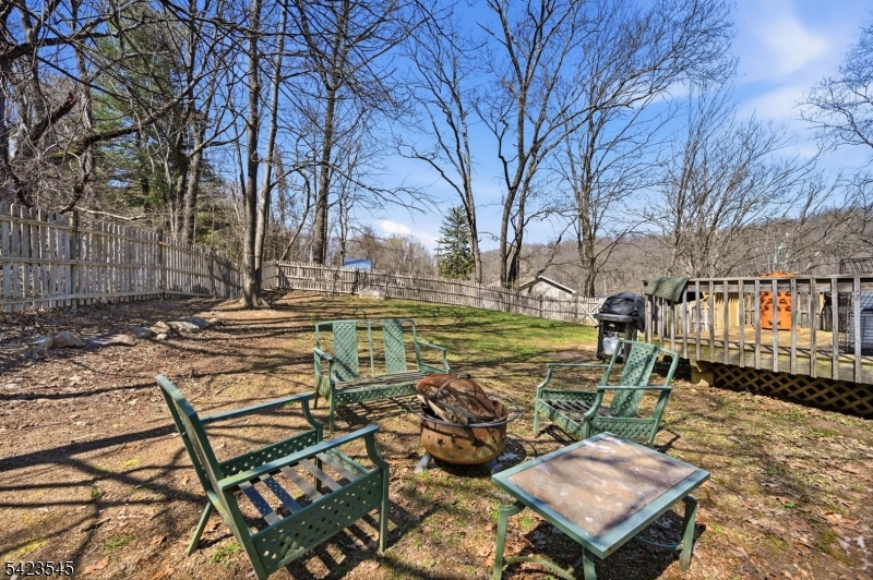 12 Pleasant View Dr