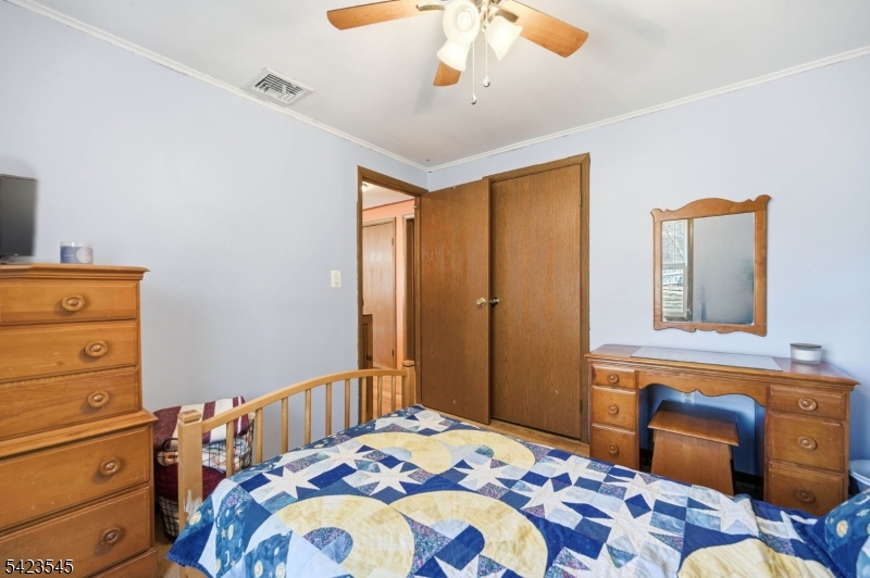 12 Pleasant View Dr
