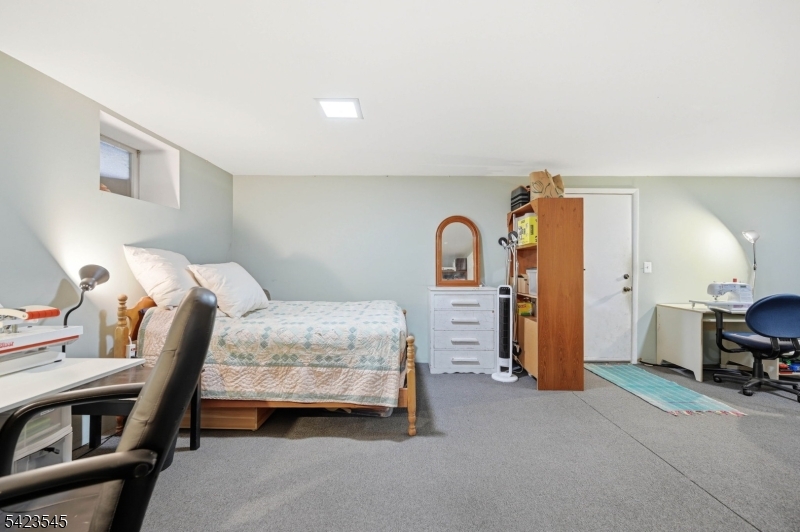 12 Pleasant View Dr