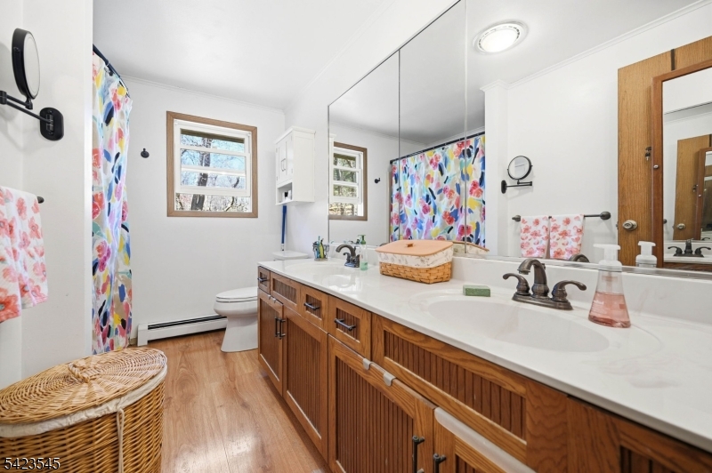 12 Pleasant View Dr