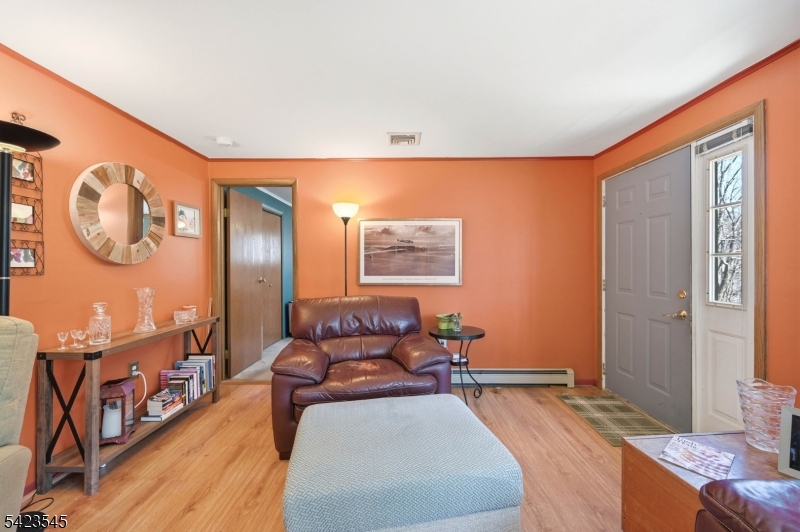 12 Pleasant View Dr