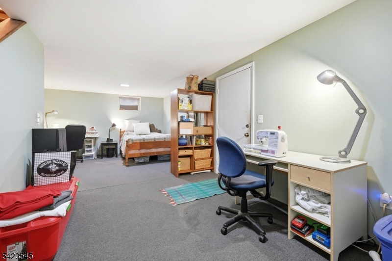 12 Pleasant View Dr