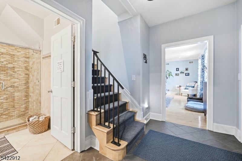 173 Point Breeze Dr