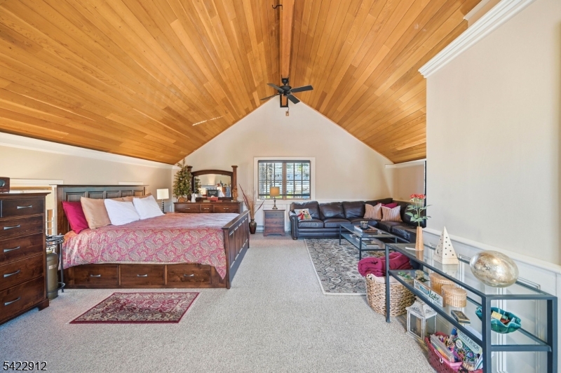 173 Point Breeze Dr