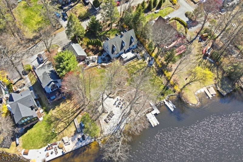 173 Point Breeze Dr