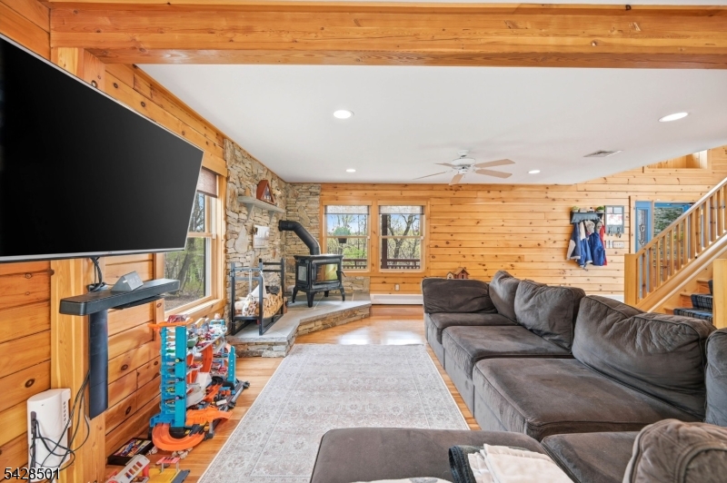127 Jacobs Rd