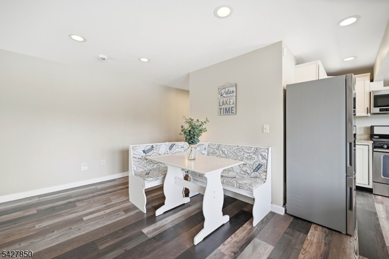 51 Goldfinch Ln