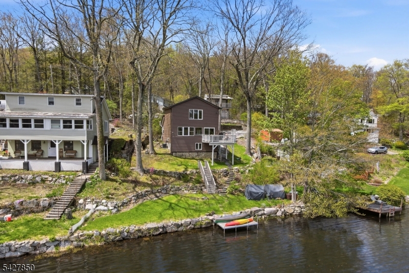 51 Goldfinch Ln