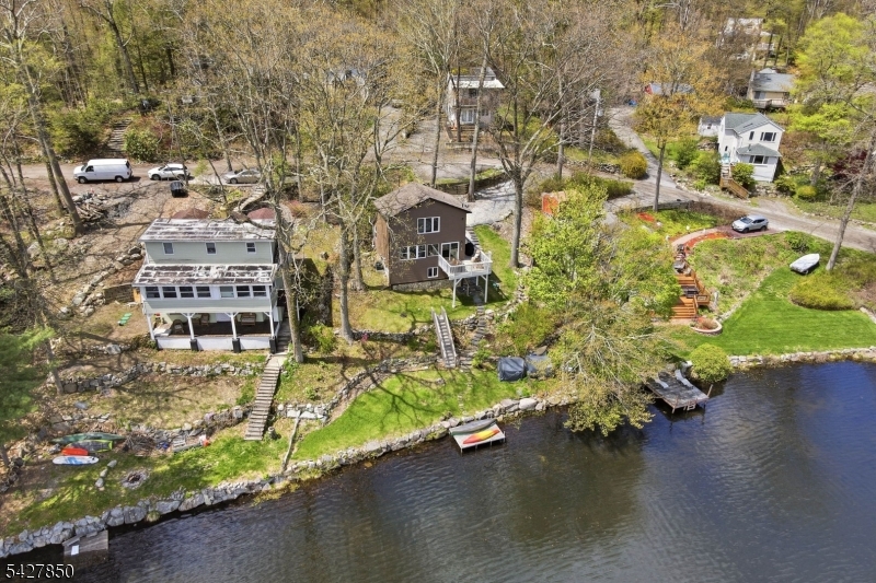 51 Goldfinch Ln